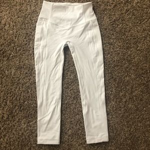 White lululemon leggings